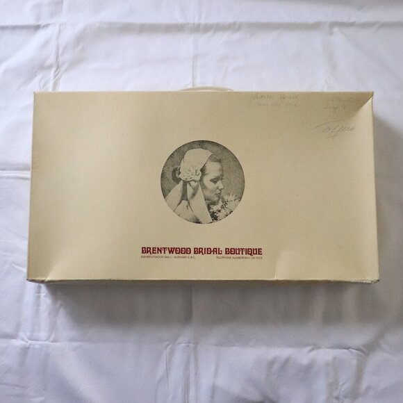 BNWOT Vintage Women's XS White Union 70's Winter Wedding w Hood Maxi Dress Gown - Picture 16 of 16